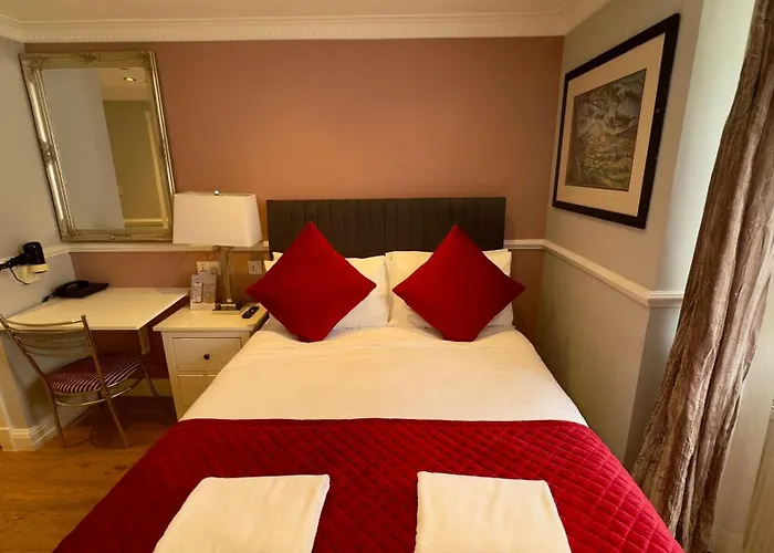 Classic Hyde Park Hotel