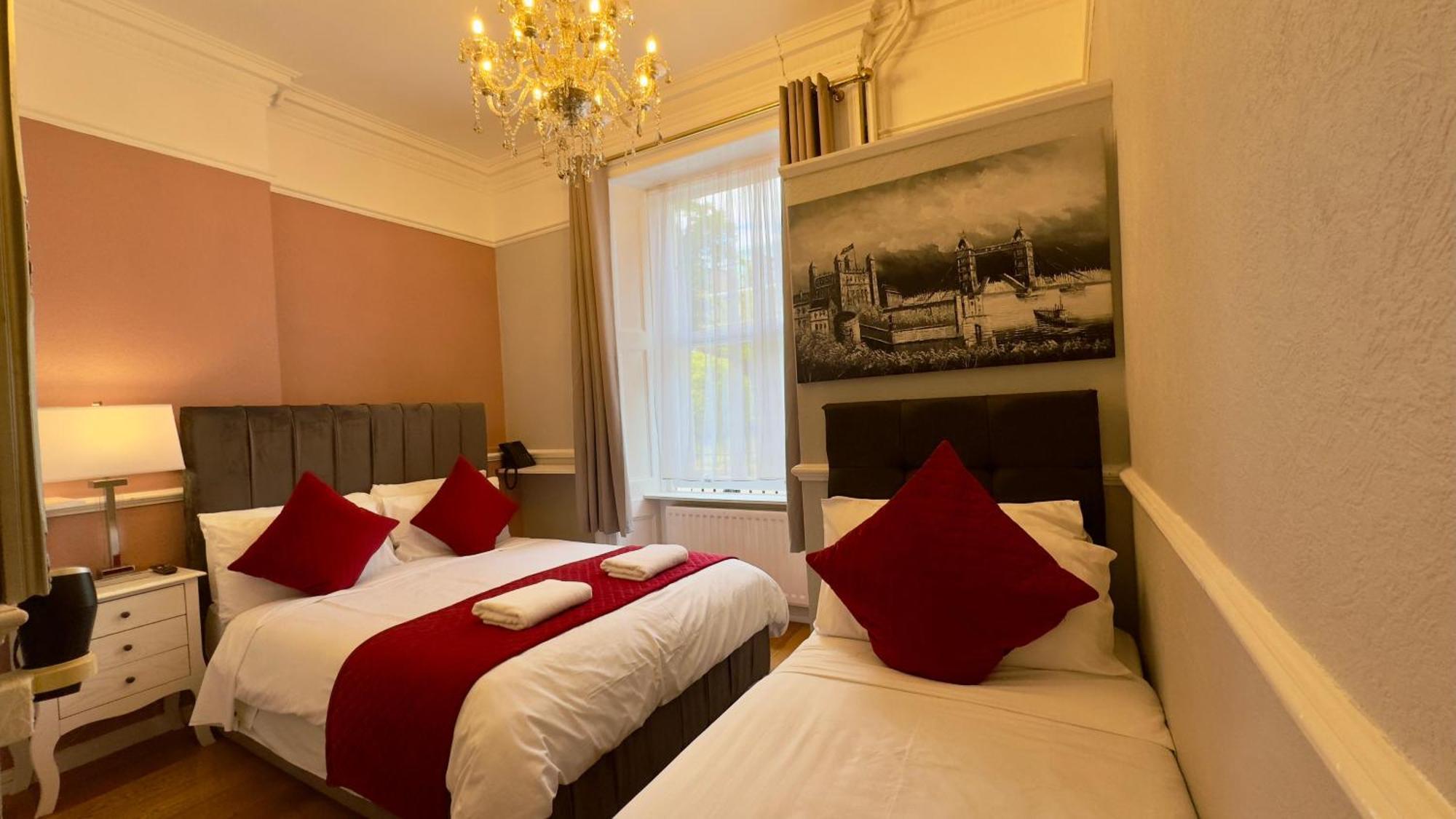 Classic Hyde Park Hotel London