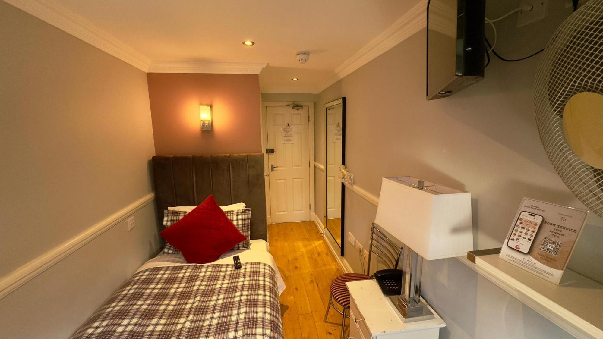 Classic Hyde Park Hotel