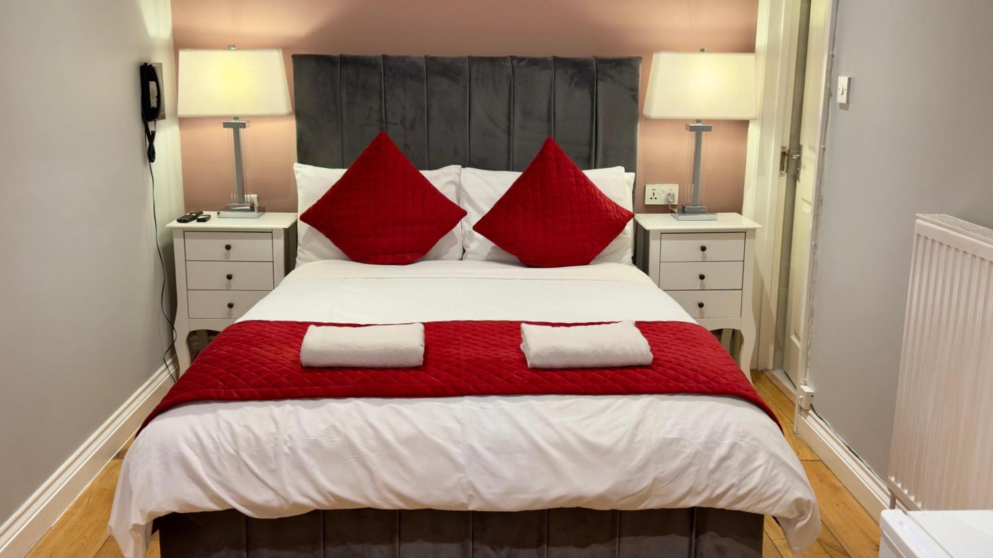 Hotel Classic Hyde Park 2*