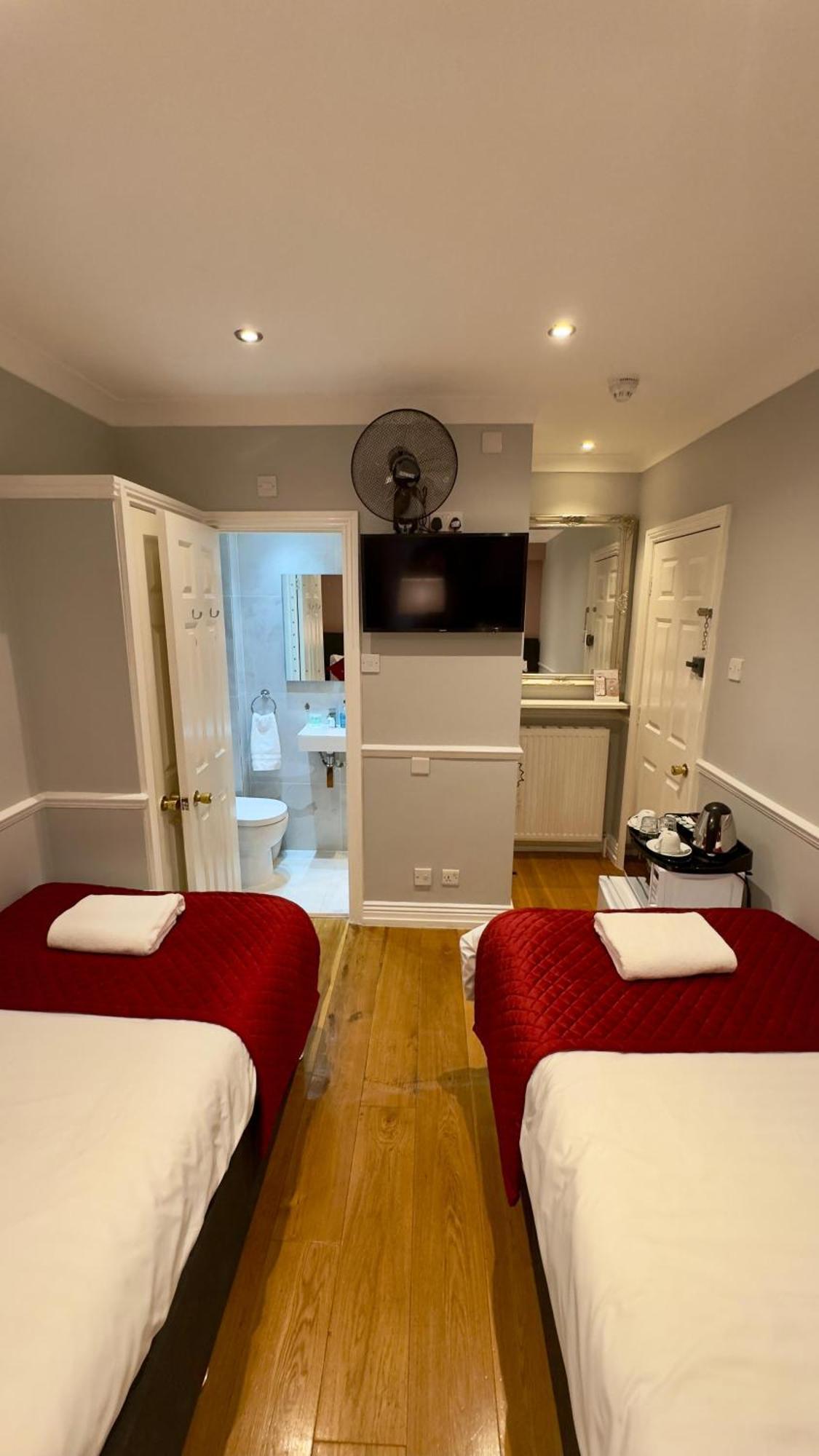 Classic Hyde Park Hotel