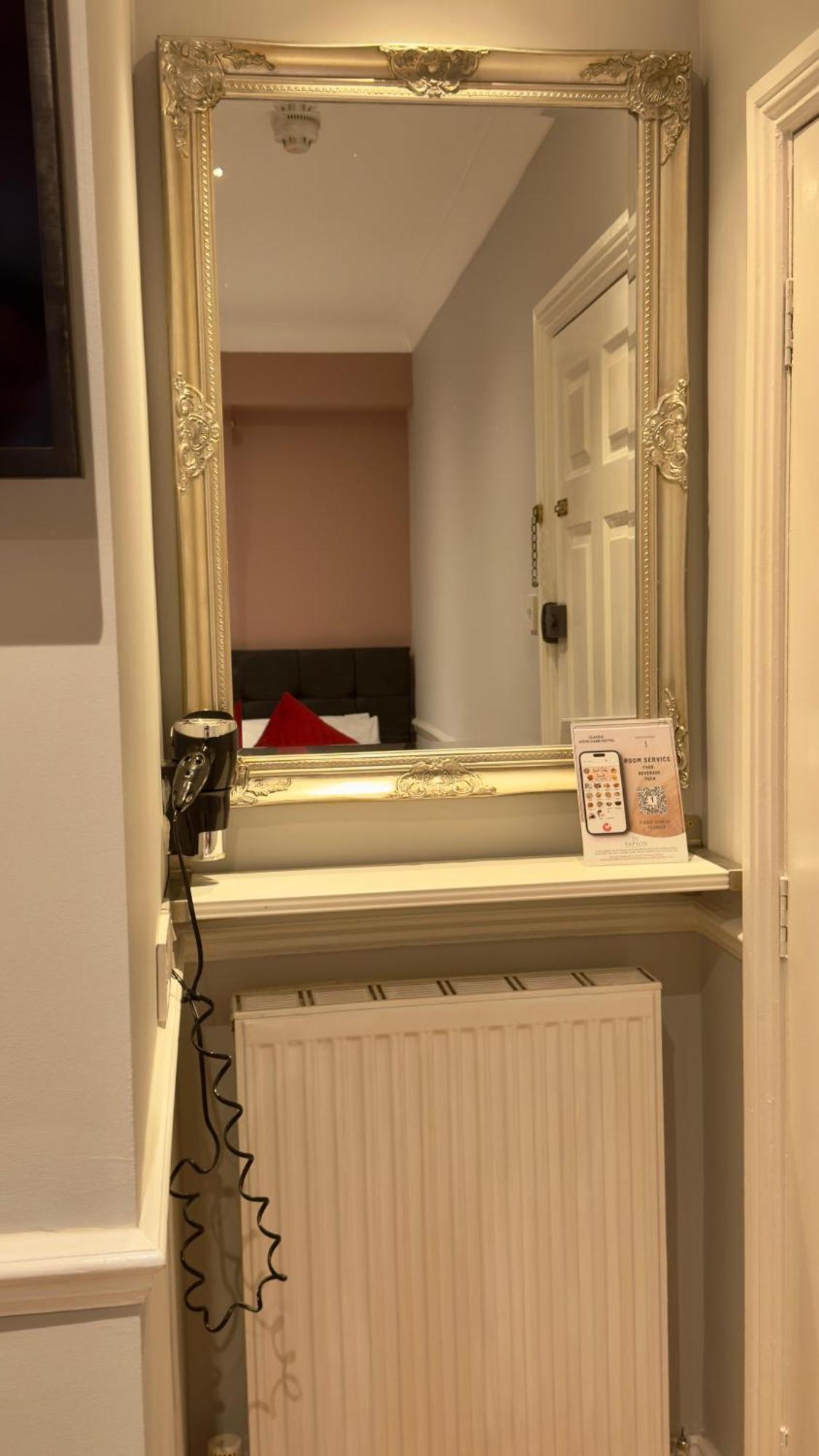 Hotel Classic Hyde Park 2*